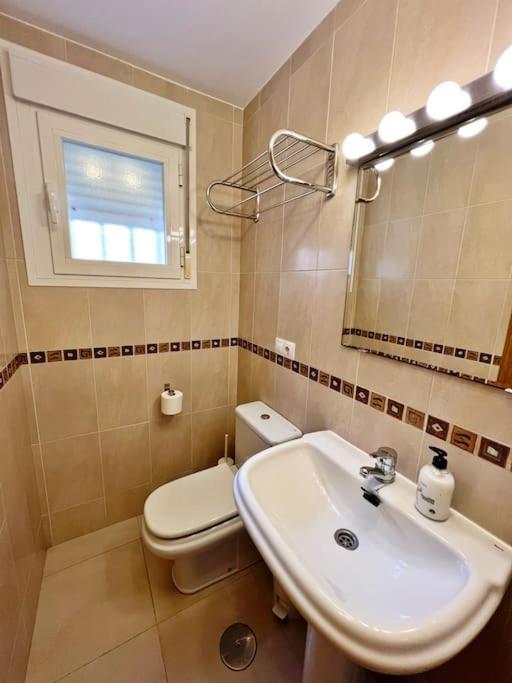 Tranquilo Y Centrico Apartamento De Playa فوينخيرولا المظهر الخارجي الصورة