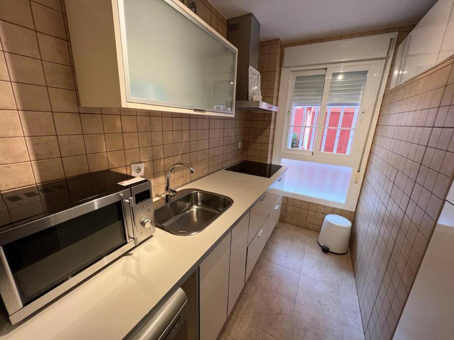 Tranquilo Y Centrico Apartamento De Playa فوينخيرولا المظهر الخارجي الصورة